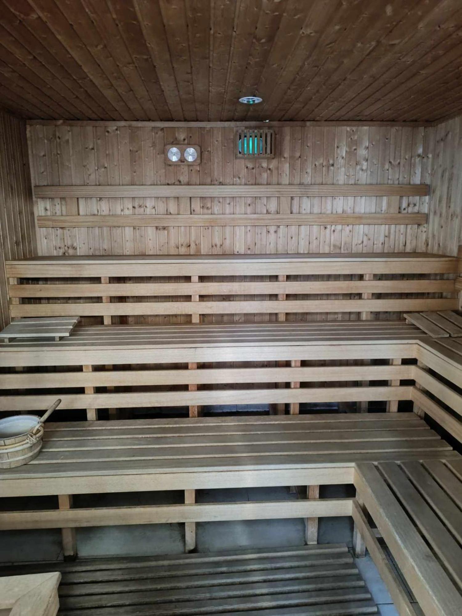 Oazis Wellness Apartman2 Hajduszoboszlo Exterior photo